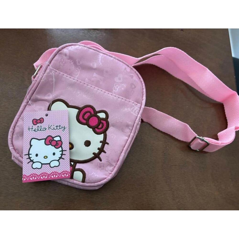 Hello Kitty crossbody pouch